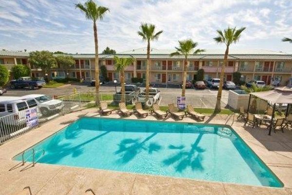 BRAWLEY INN HOTEL AND CONFERENCE CNTR (Brawley)